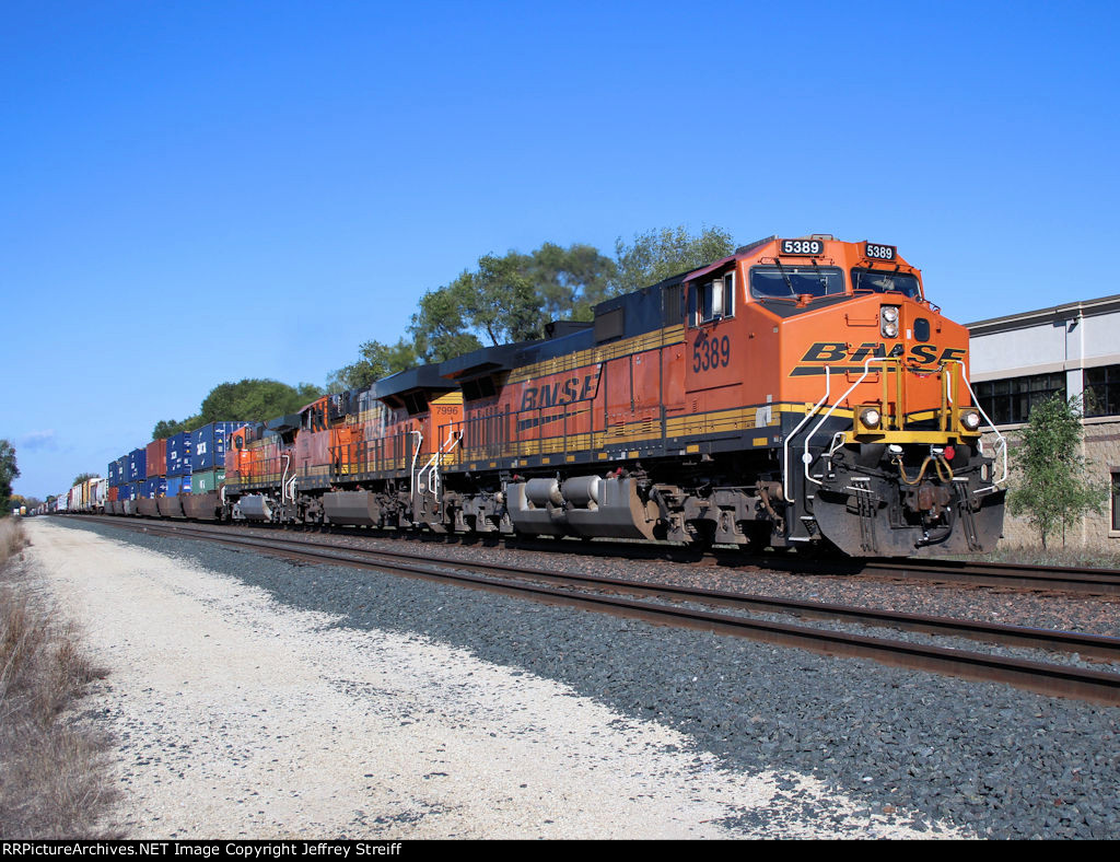 BNSF 5389